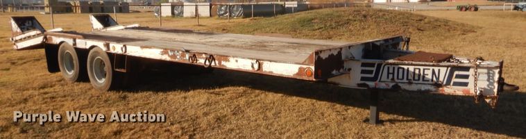 image for item HW9140 2001 Holden equipment trailer