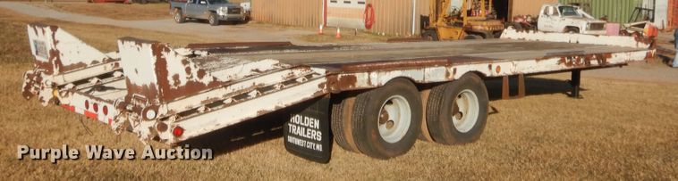 image for item HW9140 2001 Holden equipment trailer