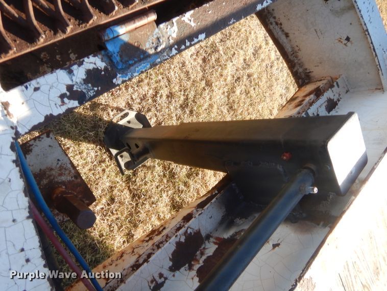 image for item HW9140 2001 Holden equipment trailer