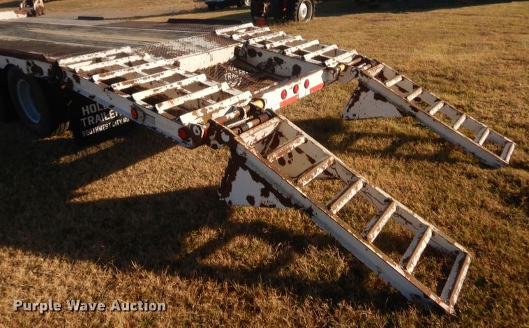 image for item HW9140 2001 Holden equipment trailer