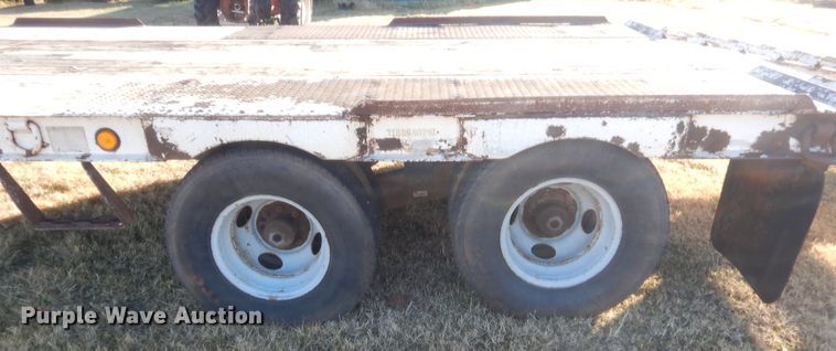 image for item HW9140 2001 Holden equipment trailer