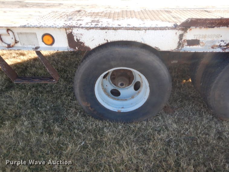 image for item HW9140 2001 Holden equipment trailer