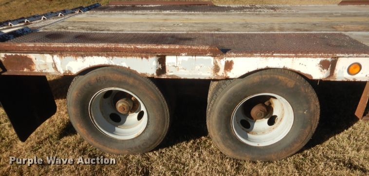 image for item HW9140 2001 Holden equipment trailer