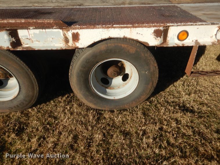 image for item HW9140 2001 Holden equipment trailer