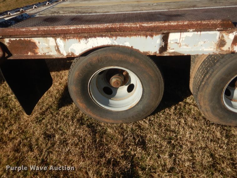 image for item HW9140 2001 Holden equipment trailer