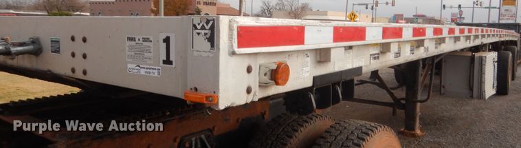 image for item HW9174 2000 Wilson CF-9000 flatbed trailer