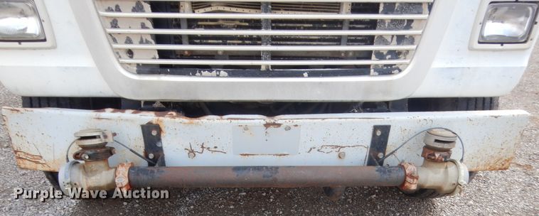 image for item HW9176 1995 Ford L8000  tank truck