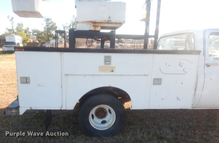 image for item HW9198 1982 Chevrolet C30  bucket truck