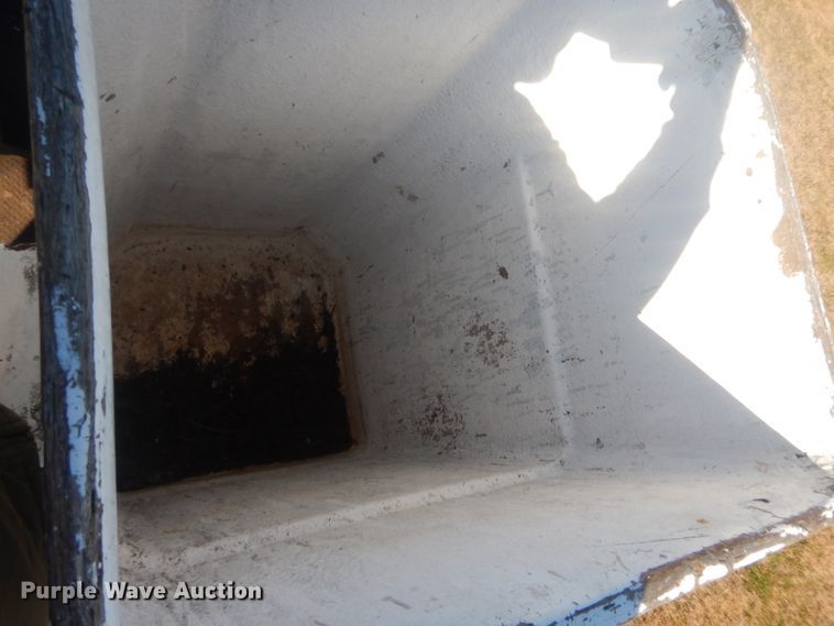 image for item HW9198 1982 Chevrolet C30  bucket truck