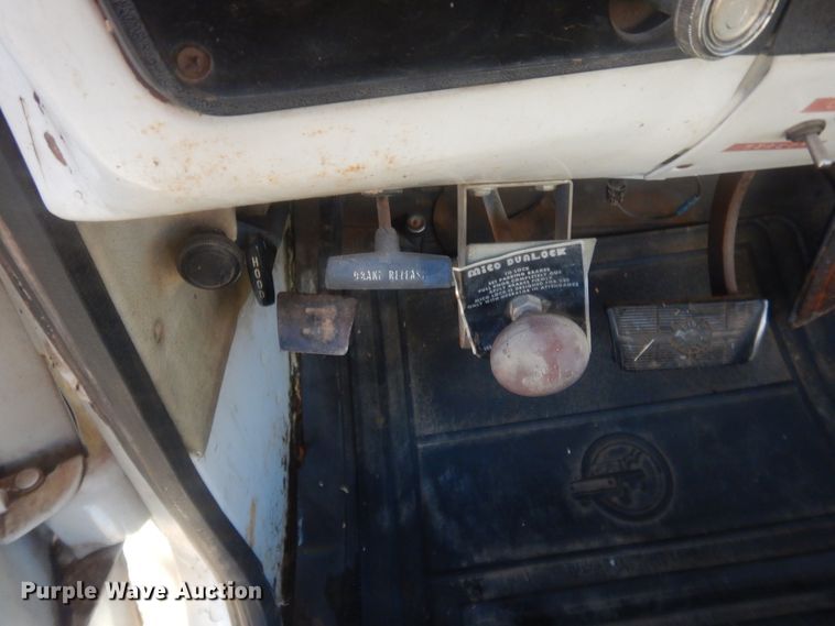 image for item HW9198 1982 Chevrolet C30  bucket truck