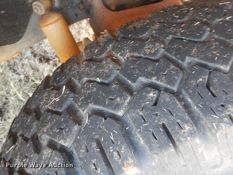 image for item HW9198 1982 Chevrolet C30  bucket truck