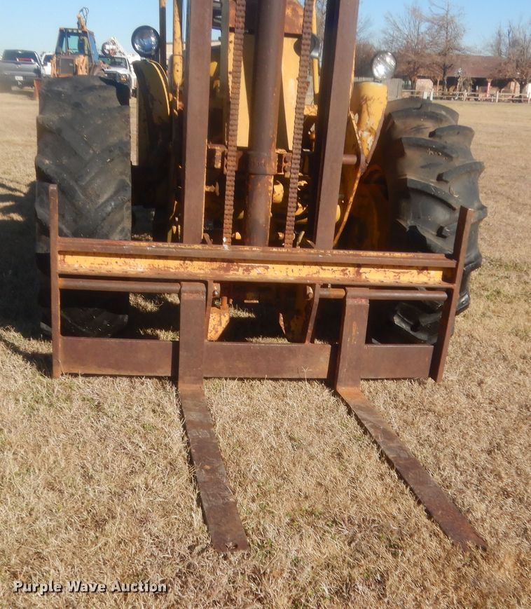 image for item HW9199 Allis Chalmers  forklift