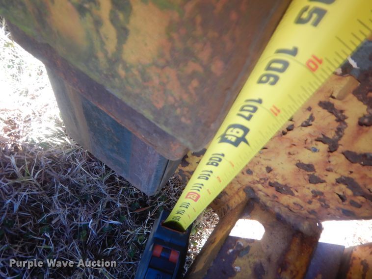 image for item HW9199 Allis Chalmers  forklift