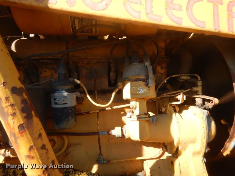 image for item HW9199 Allis Chalmers  forklift