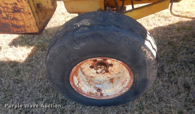 image for item HW9199 Allis Chalmers  forklift