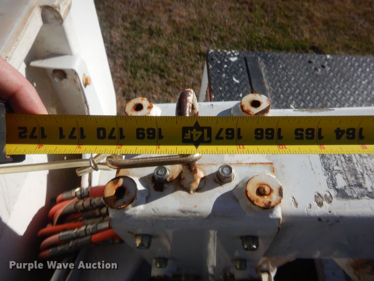 image for item HW9202 2006 Ford F550 Super Duty  bucket truck