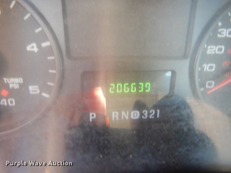 image for item HW9202 2006 Ford F550 Super Duty  bucket truck