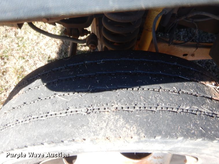 image for item HW9202 2006 Ford F550 Super Duty  bucket truck