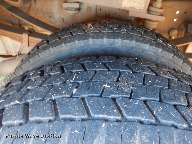 image for item HW9202 2006 Ford F550 Super Duty  bucket truck