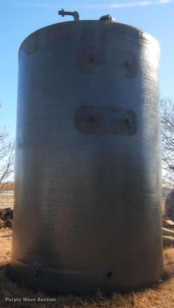 image for item HW9249 Tank