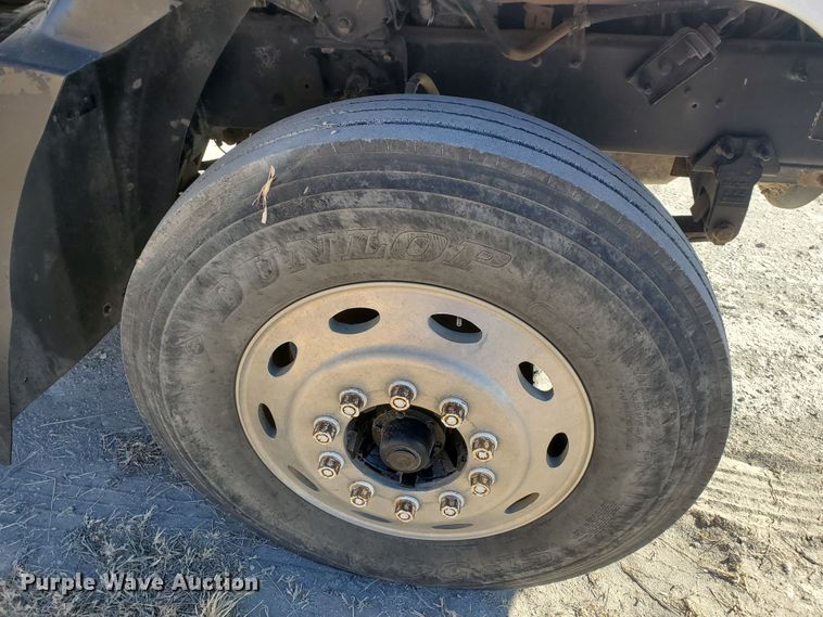 image for item HW9502 1998 Mack CH613  vacuum truck