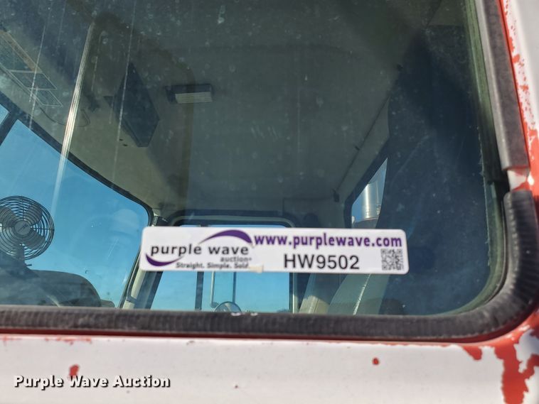 image for item HW9502 1998 Mack CH613  vacuum truck