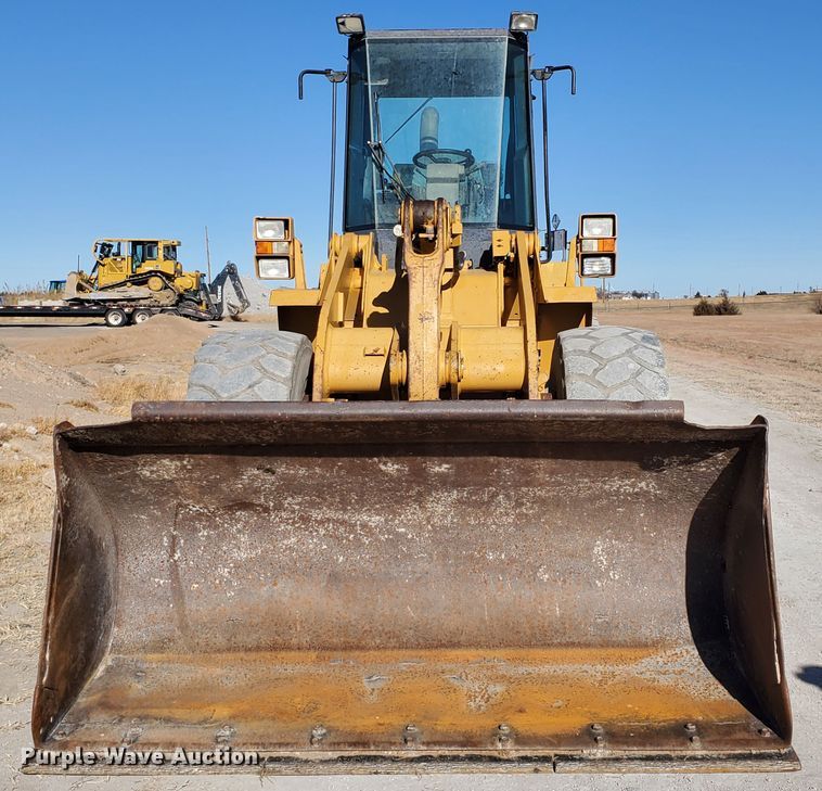 image for item HW9505 1997 Case 621B  wheel loader