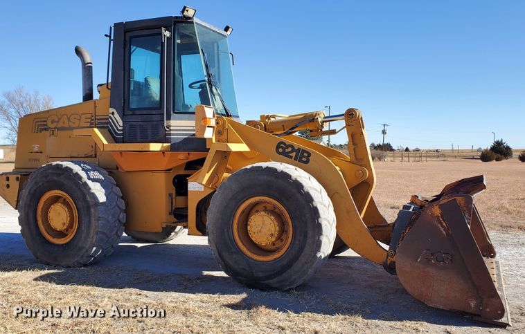 image for item HW9505 1997 Case 621B  wheel loader