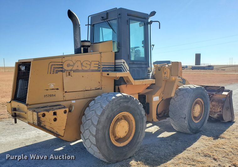 image for item HW9505 1997 Case 621B  wheel loader