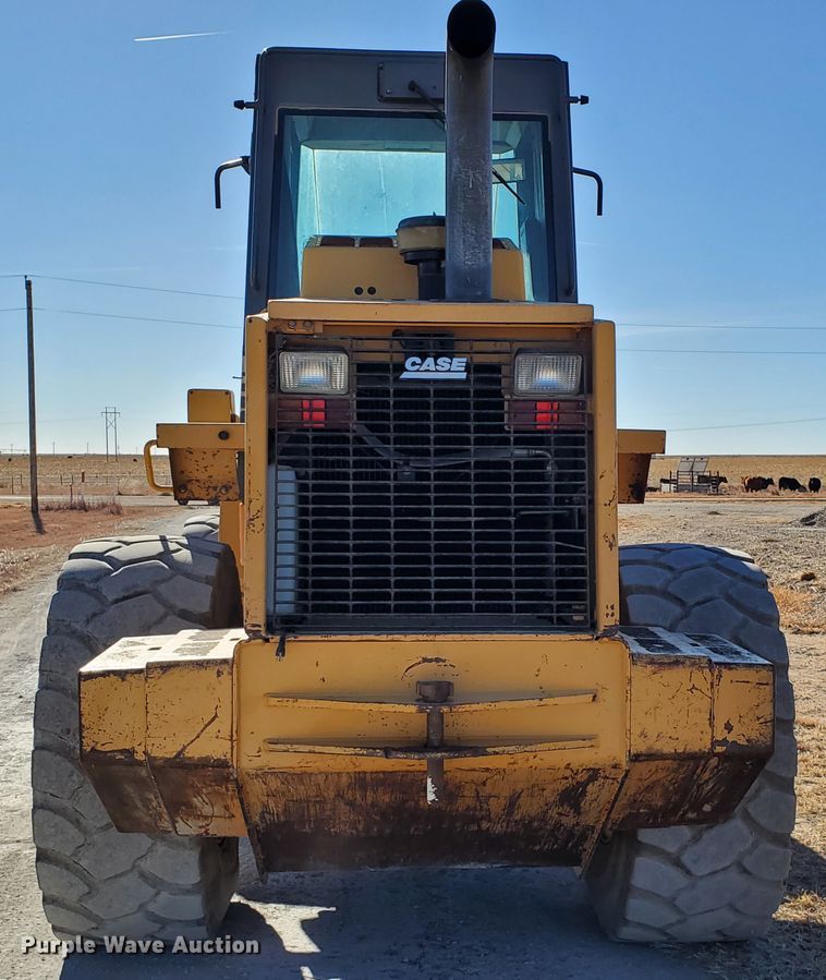 image for item HW9505 1997 Case 621B  wheel loader