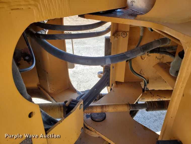image for item HW9505 1997 Case 621B  wheel loader