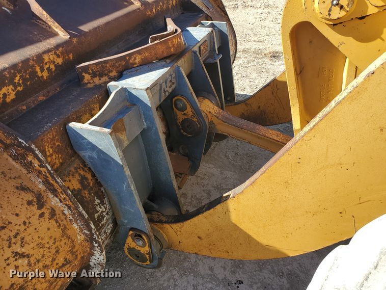 image for item HW9505 1997 Case 621B  wheel loader