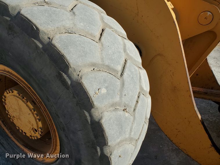 image for item HW9505 1997 Case 621B  wheel loader