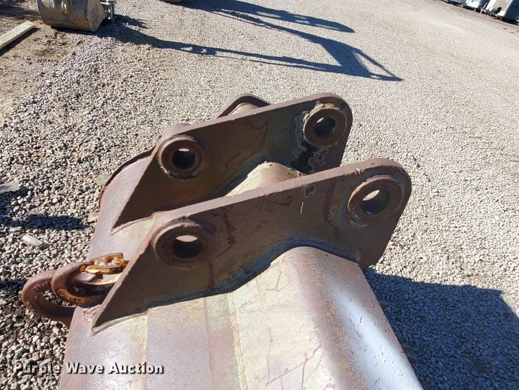 image for item HW9513 Esco 44"W excavator bucket