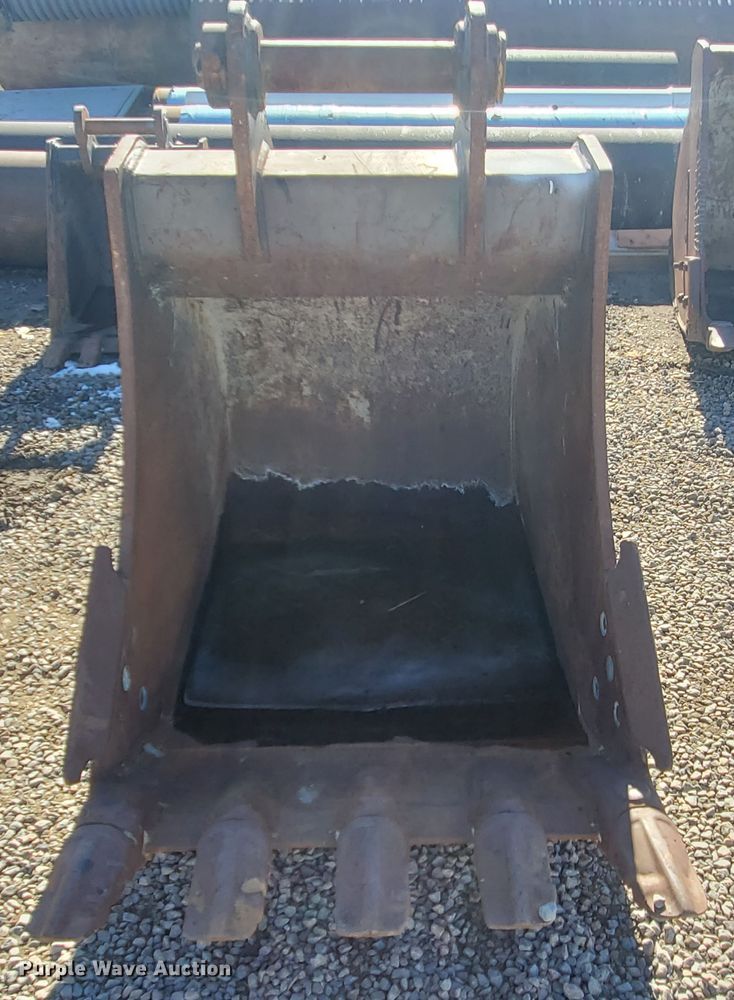 image for item HW9516 Hensley 36"W excavator bucket