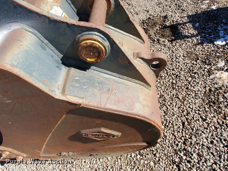 image for item HW9516 Hensley 36"W excavator bucket