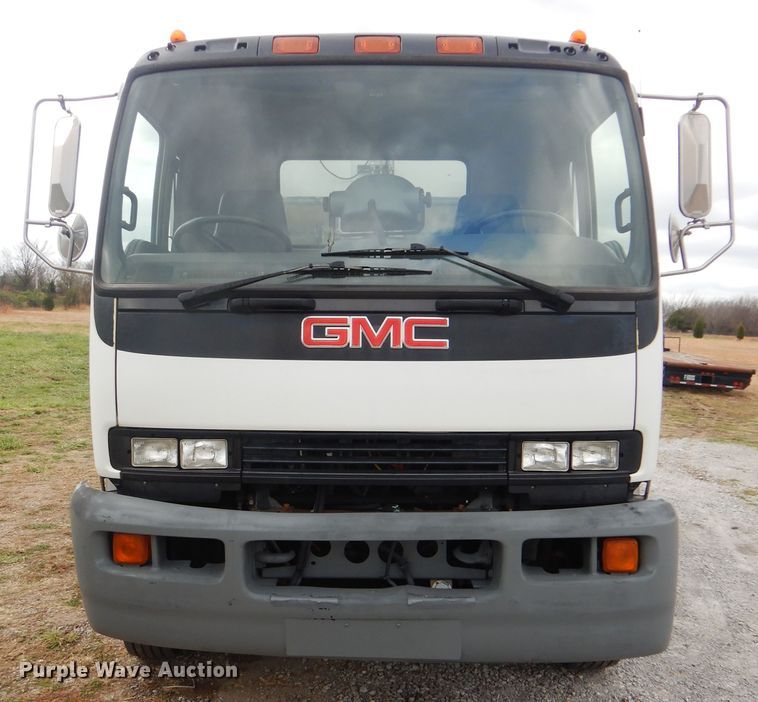 image for item HX9038 2005 GMC T7500  street sweeper truck