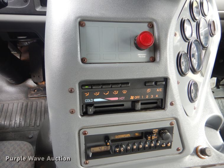 image for item HX9038 2005 GMC T7500  street sweeper truck