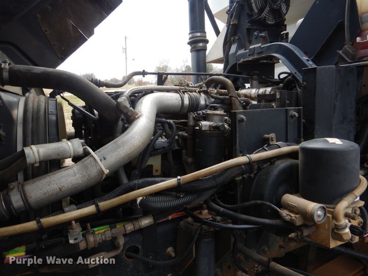 image for item HX9038 2005 GMC T7500  street sweeper truck