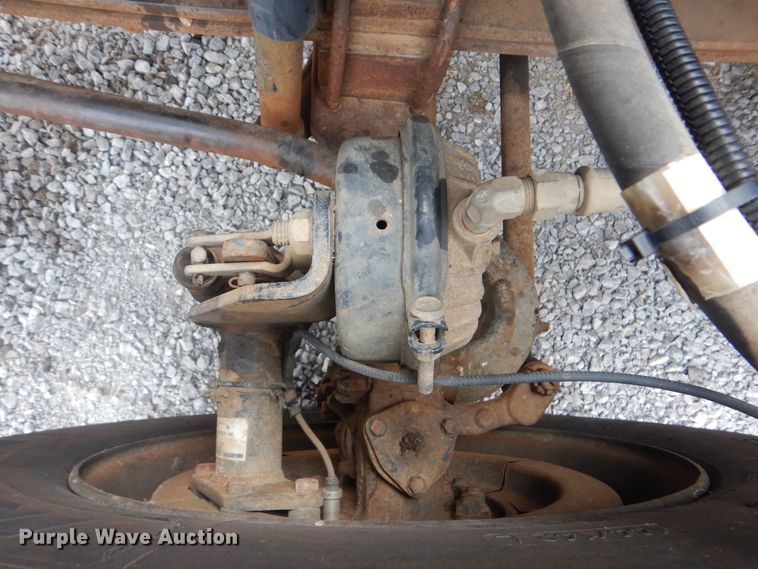 image for item HX9038 2005 GMC T7500  street sweeper truck