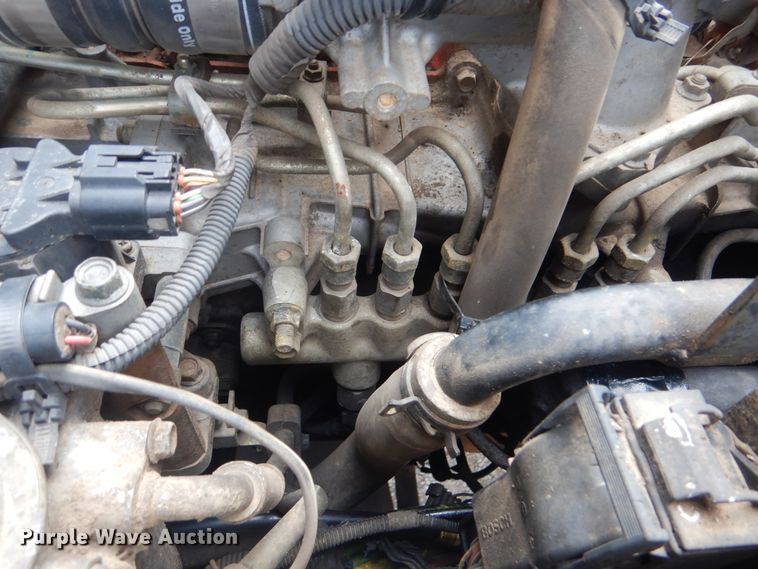 image for item HX9038 2005 GMC T7500  street sweeper truck