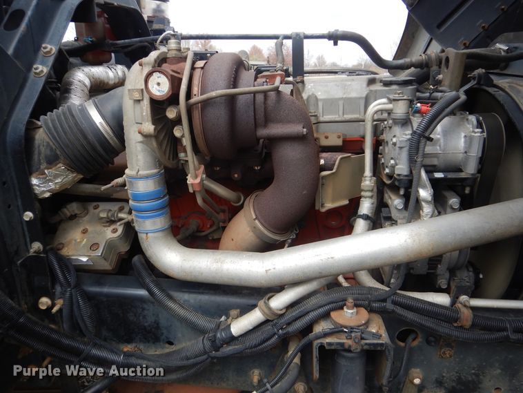 image for item HX9038 2005 GMC T7500  street sweeper truck