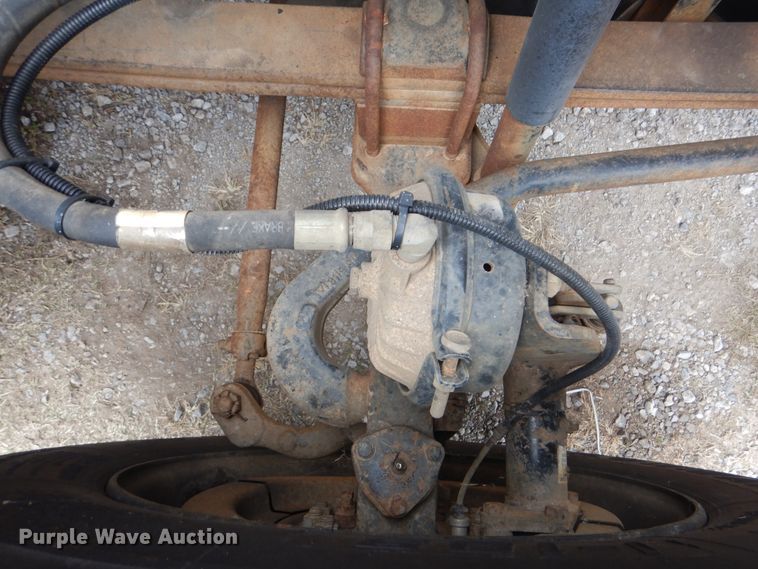 image for item HX9038 2005 GMC T7500  street sweeper truck