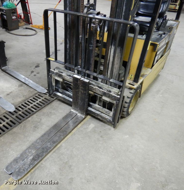 image for item HX9513 Caterpillar EP18T-36A forklift