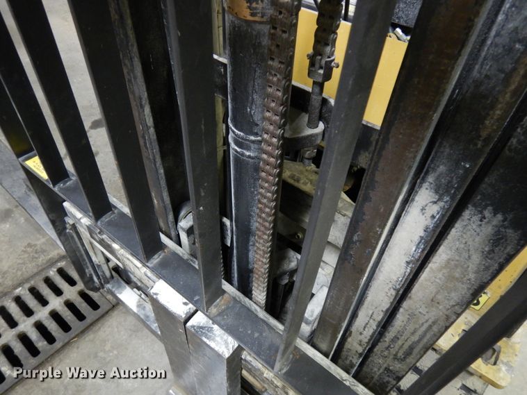 image for item HX9513 Caterpillar EP18T-36A forklift