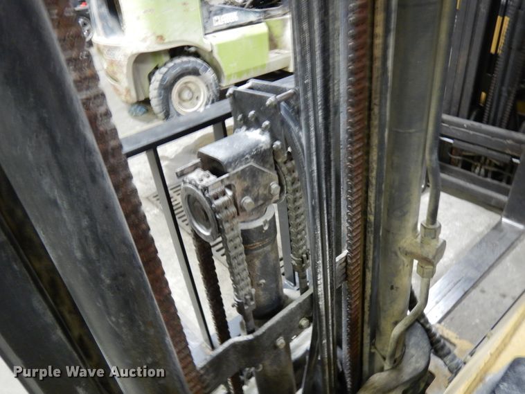 image for item HX9513 Caterpillar EP18T-36A forklift