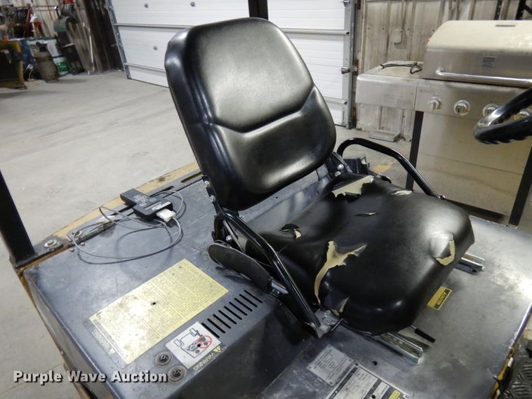 image for item HX9513 Caterpillar EP18T-36A forklift