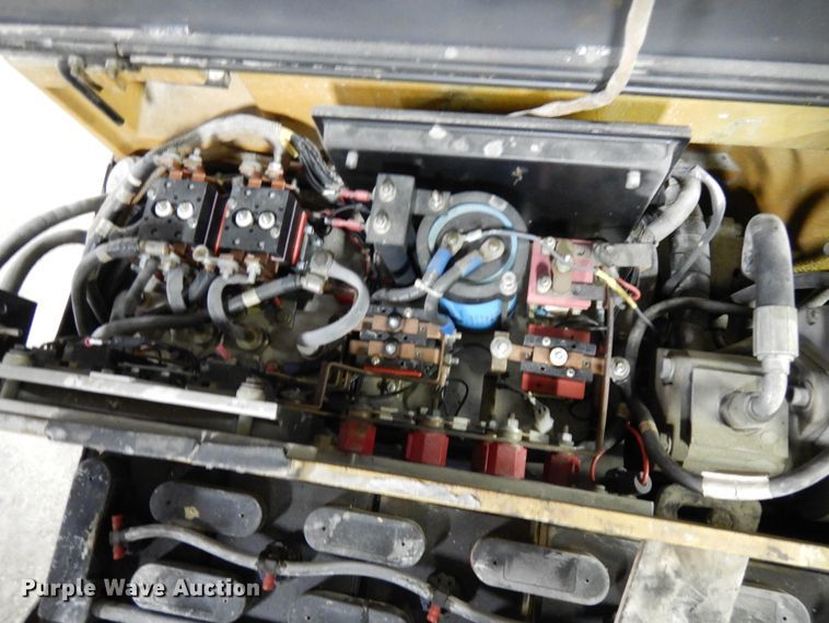 image for item HX9513 Caterpillar EP18T-36A forklift