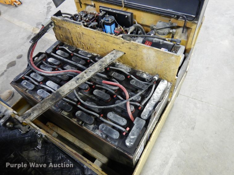 image for item HX9513 Caterpillar EP18T-36A forklift