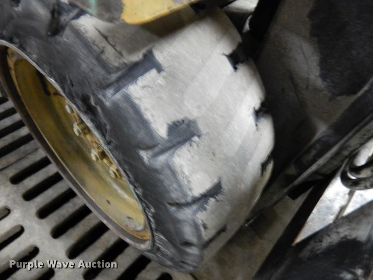 image for item HX9513 Caterpillar EP18T-36A forklift